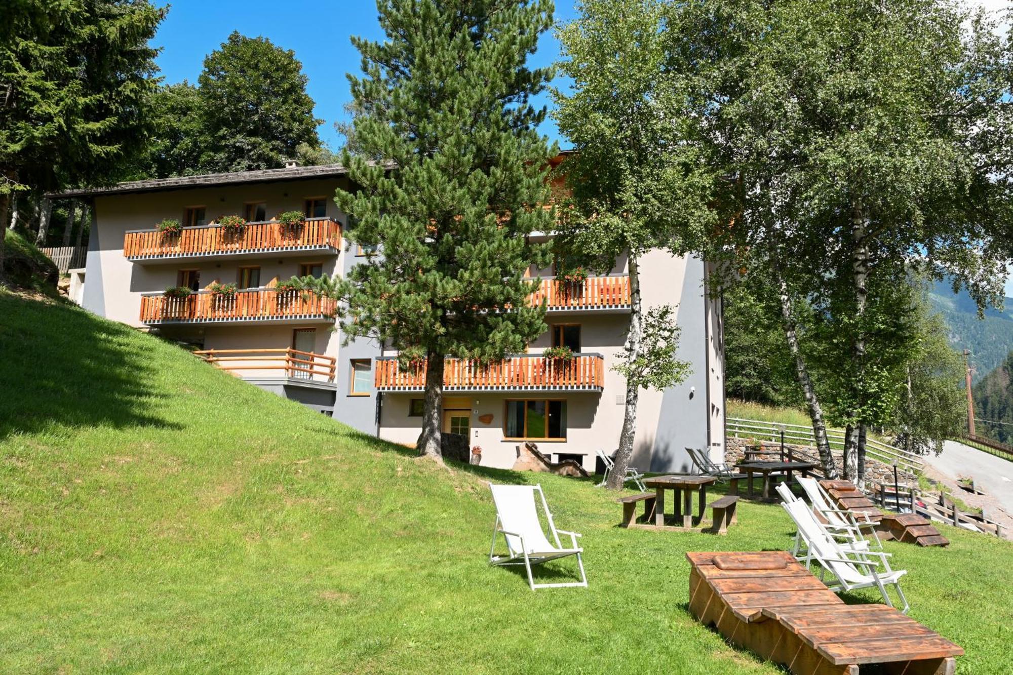 Albergo Sporting Пейо Фонти Экстерьер фото